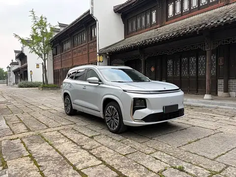2025 Jetour L9 photo
