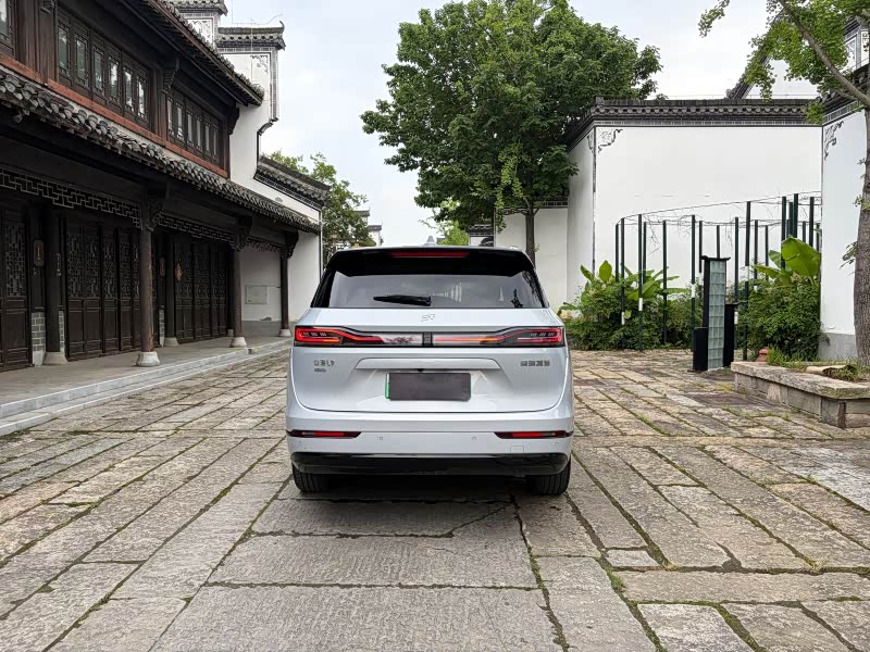 2025 Jetour L9 photo