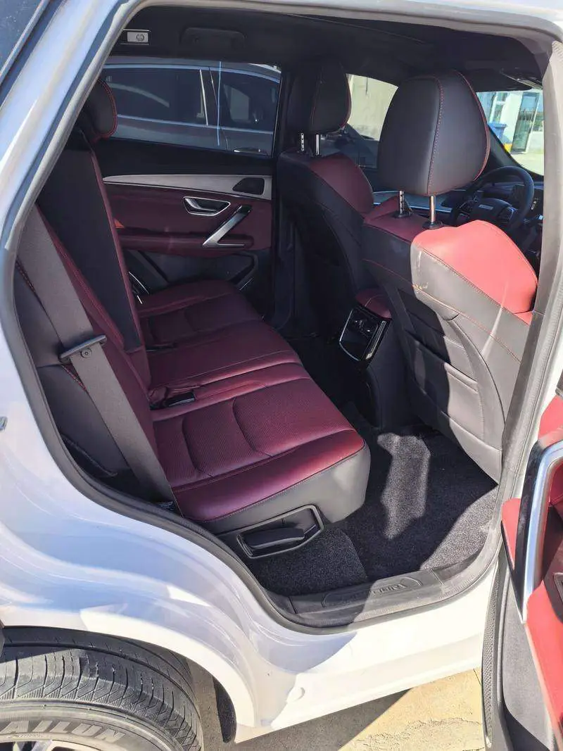 JETOUR X70 PLUS 2023 1.5T Manual Brave 5 Seaters photo