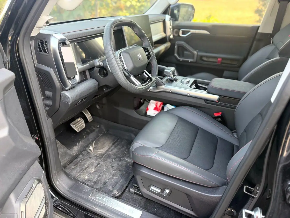 Jetour Traveler 2024 2.0T 4WD Silver Dragon Wing photo