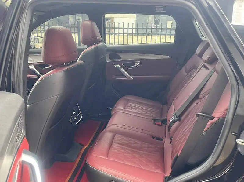 JETOUR X70 PLUS 2023 1.5T DCT Brave PLUS 7-seater photo