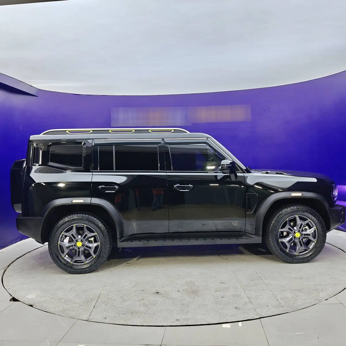 Jetour Traveler 2025 2.0T 4WD 200,000 Commemorative Edition photo