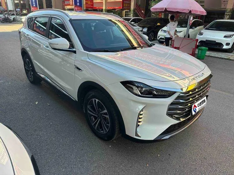 JETOUR X70 PLUS 2021 1.6T DCT Star 7 Seater photo