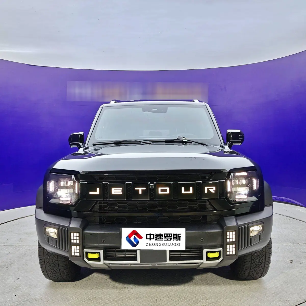 Jetour Traveler 2025 2.0T 4WD 200,000 Commemorative Edition photo