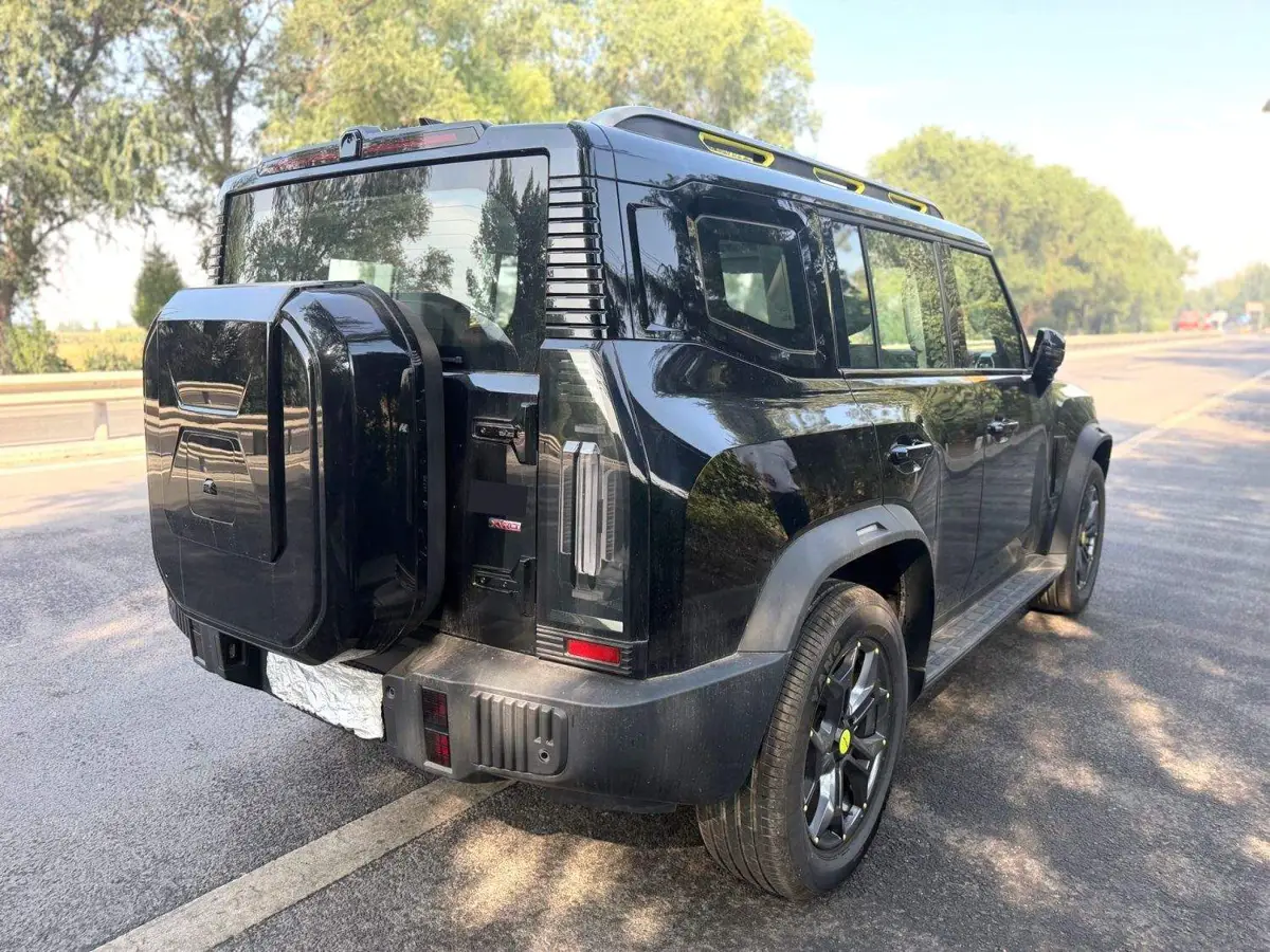 Jetour Traveler 2024 2.0T 4WD Silver Dragon Wing photo