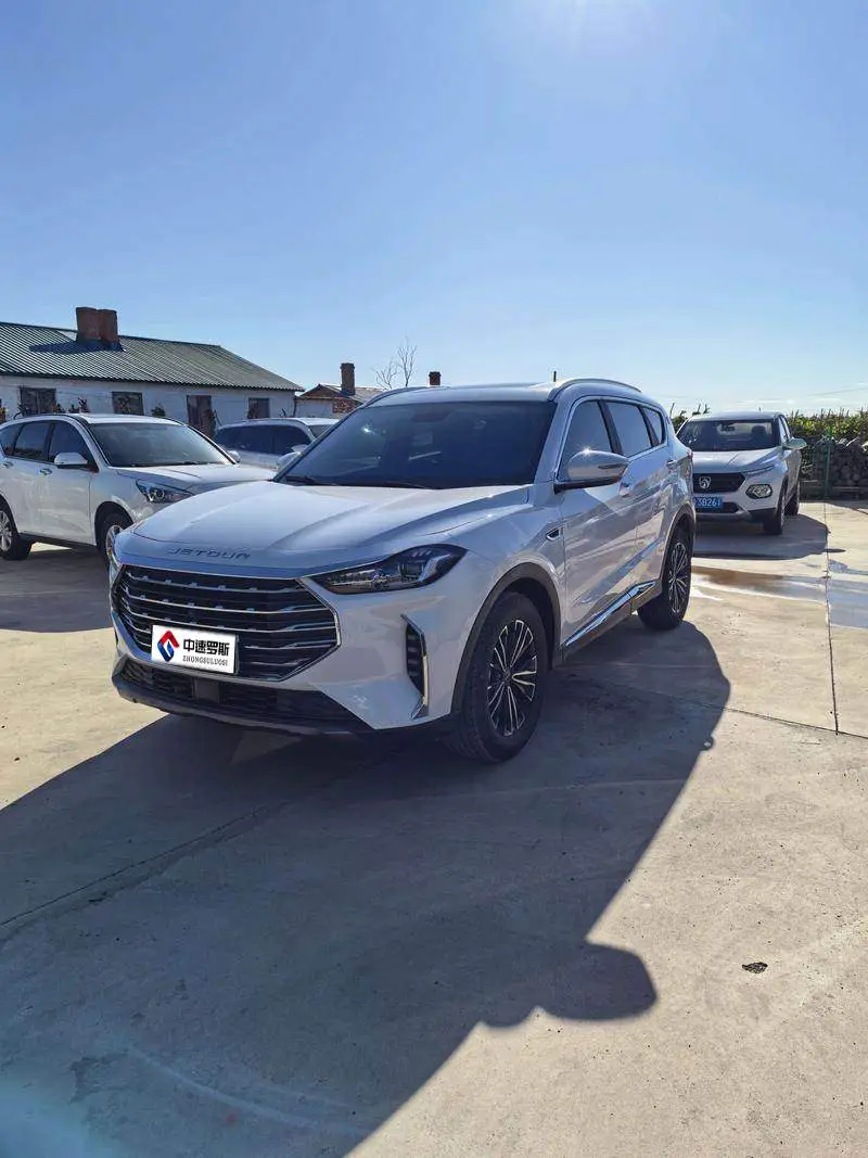 JETOUR X70 PLUS 2023 1.5T Manual Brave 5 Seaters