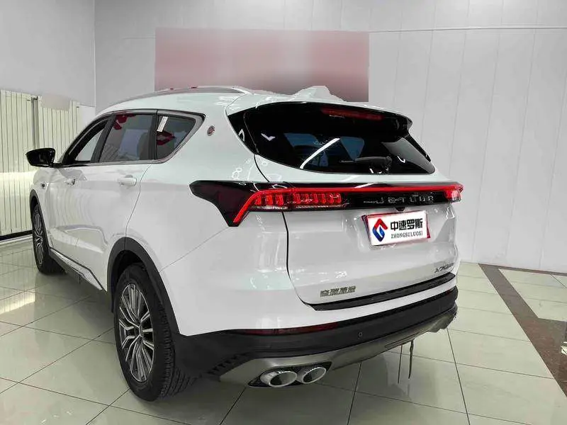 JETOUR X70 PLUS 2023 1.5T DCT Brave PLUS 7-seater photo