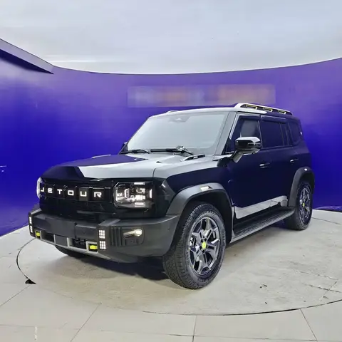 Jetour Traveler 2025 2.0T 4WD 200,000 Commemorative Edition