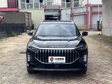 JETOUR X70 PLUS 2023 1.5T DCT Brave PLUS 7-seater photo