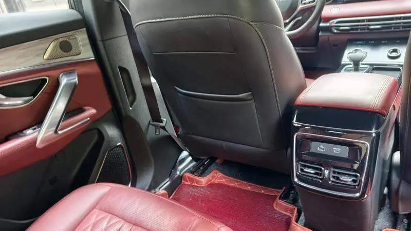 JETOUR X70 PLUS 2023 1.6T DCT Powerful PRO 7-seater photo