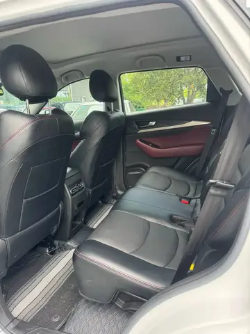 Jetour X70 2023 1.5T DCT Beyond PRO 5-seater photo