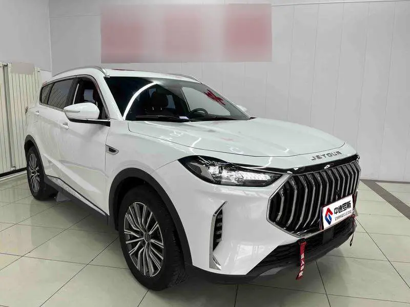 JETOUR X70 PLUS 2023 1.5T DCT Brave PLUS 7-seater photo