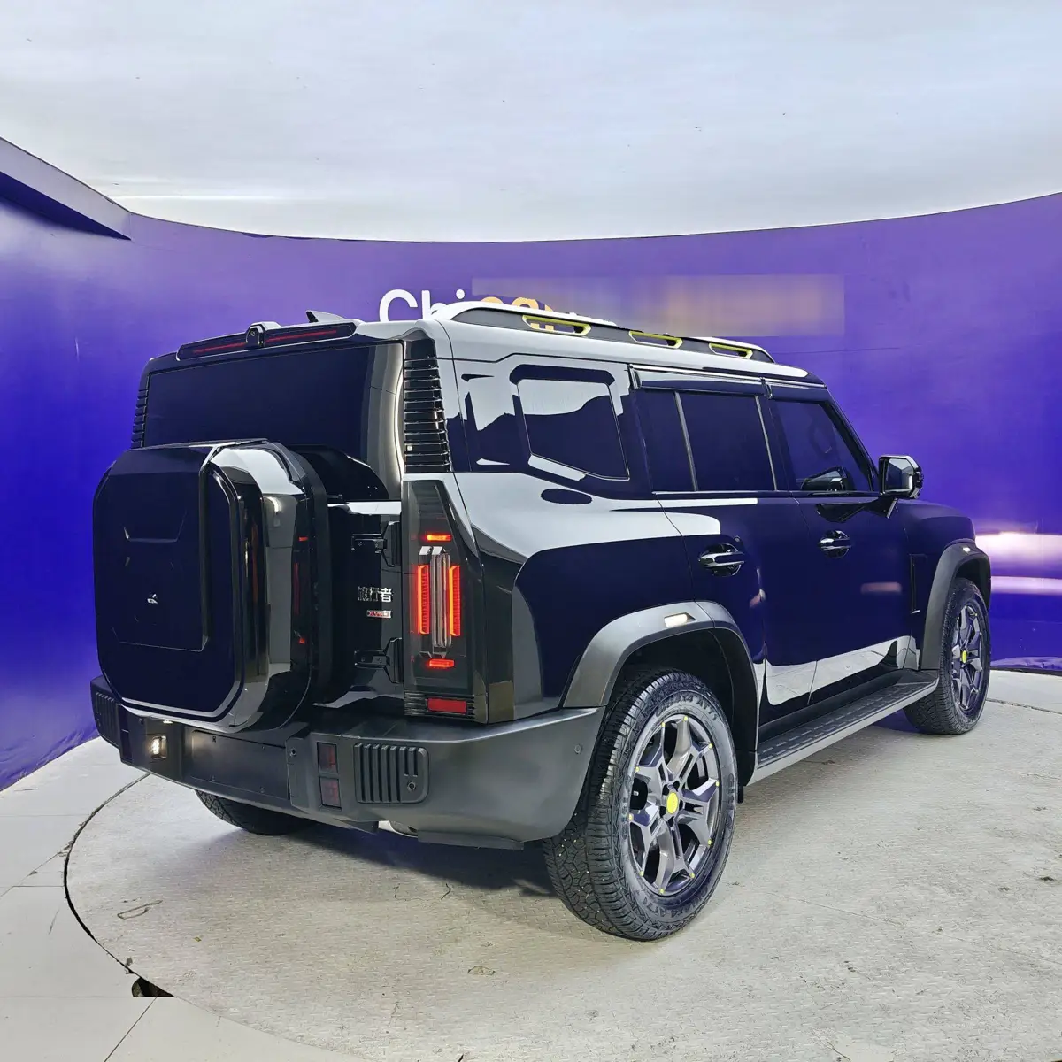 Jetour Traveler 2025 2.0T 4WD 200,000 Commemorative Edition photo