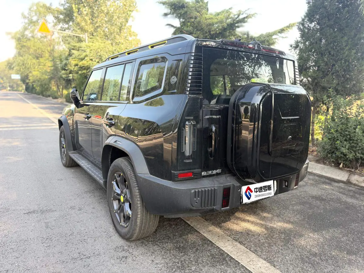 Jetour Traveler 2024 2.0T 4WD Silver Dragon Wing photo
