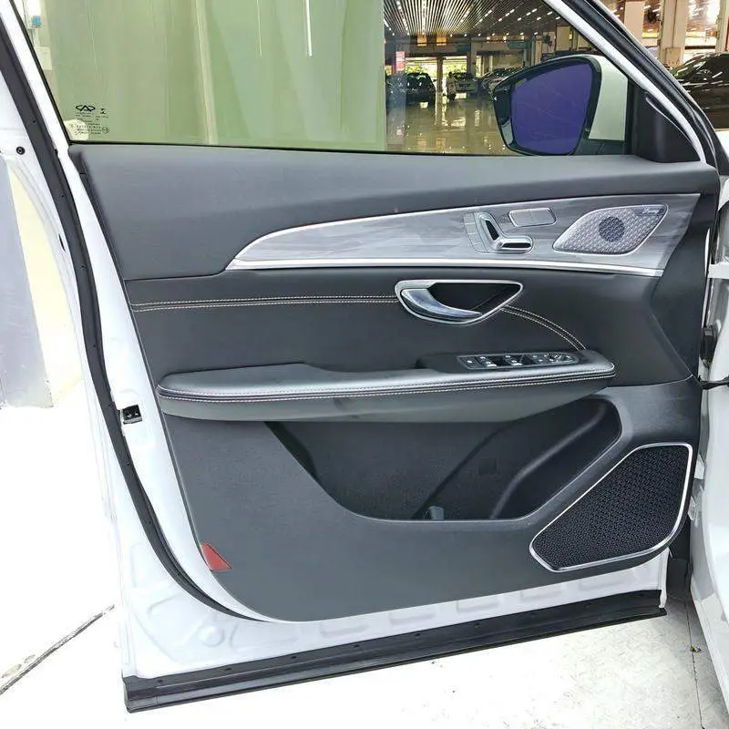 JETOUR X70 PLUS 2023 1.5T DCT Brave PLUS 5-seater photo