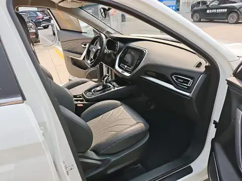 Jetour X70 2018 1.5T Automatic Travel Edition photo