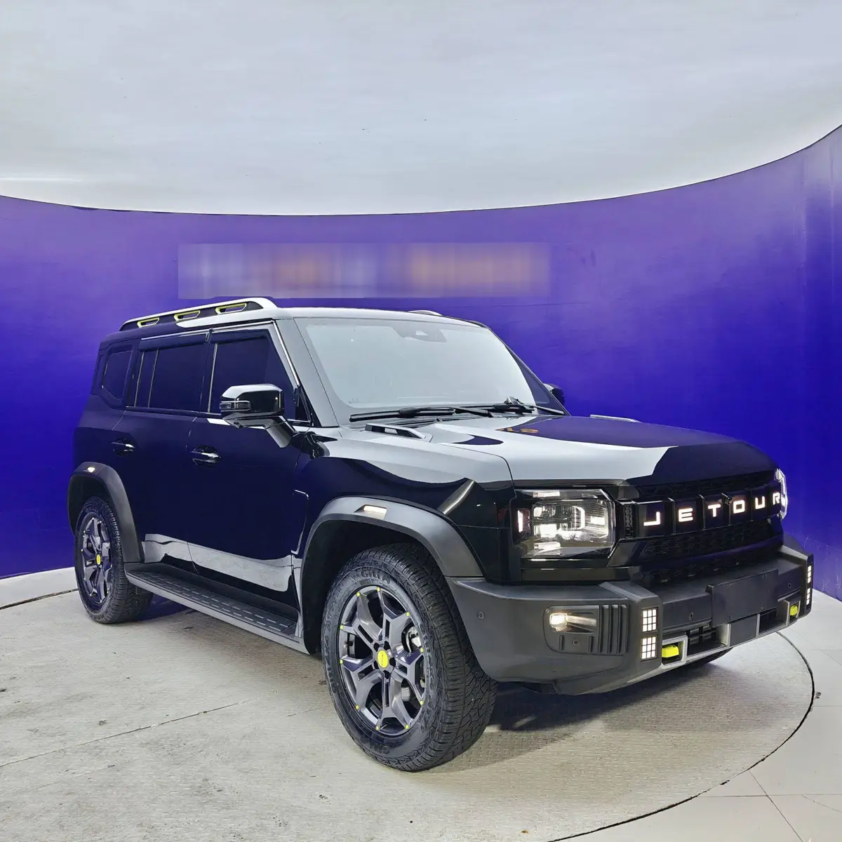 Jetour Traveler 2025 2.0T 4WD 200,000 Commemorative Edition photo