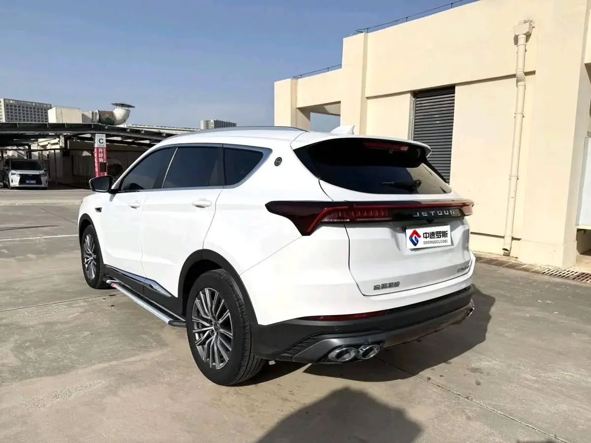 JETOUR X70 PLUS 2023 1.5T DCT Brave PLUS 5-seater photo