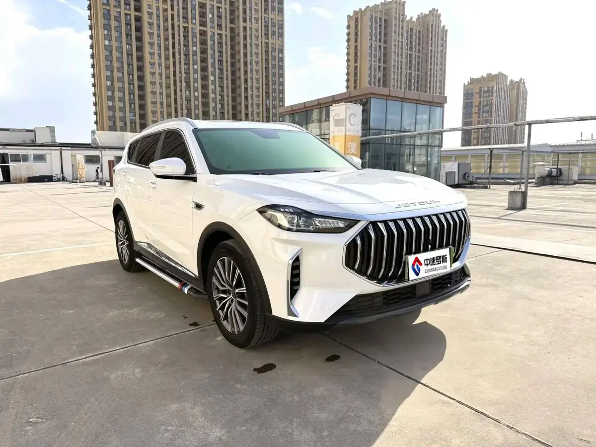 JETOUR X70 PLUS 2023 1.5T DCT Brave PLUS 5-seater photo