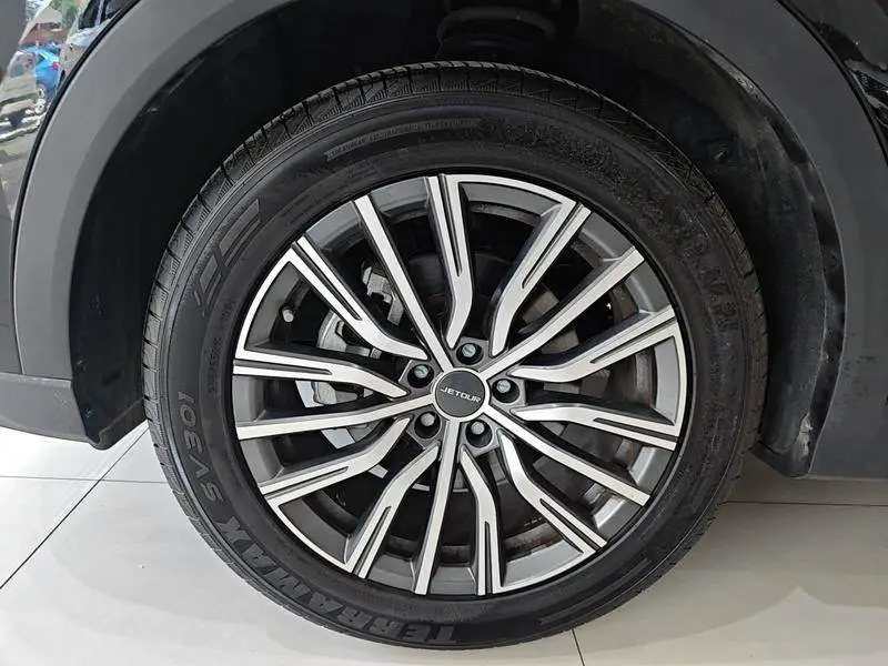 JETOUR X70 PLUS 2025 Champion Edition 1.5T DCT Champion PRO 5-seater photo