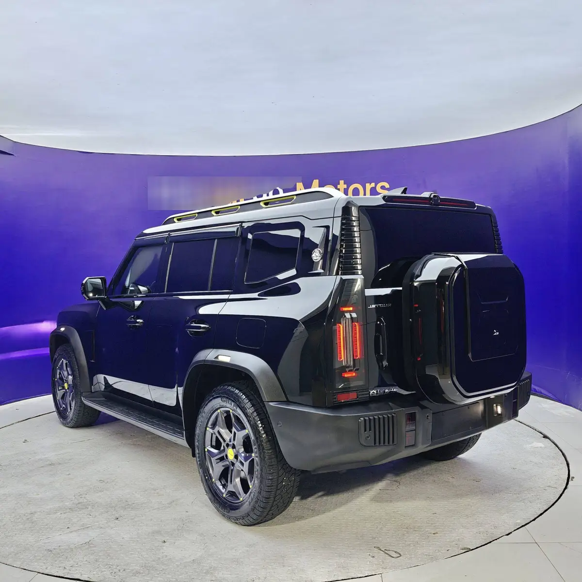Jetour Traveler 2025 2.0T 4WD 200,000 Commemorative Edition photo