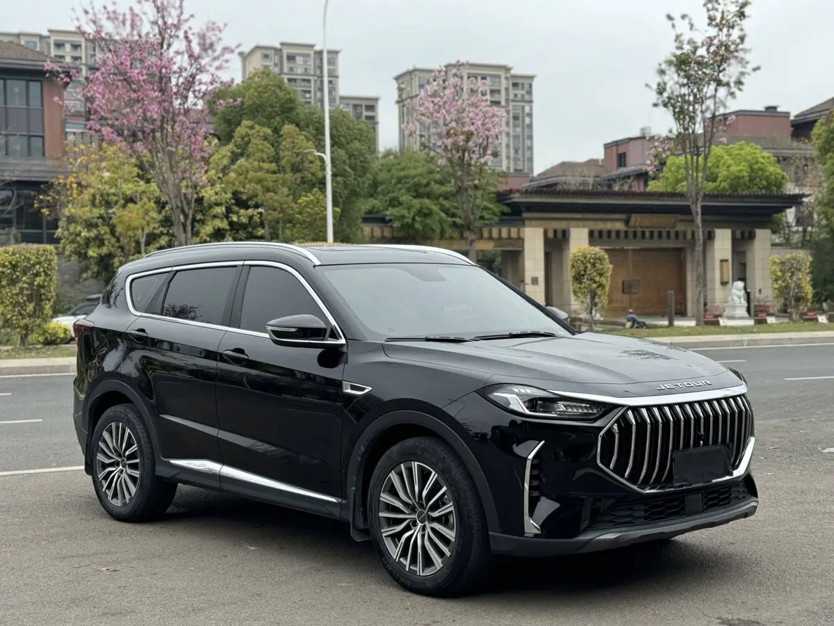 JETOUR X70 PLUS 2023 1.6T DCT Powerful 5-seater photo