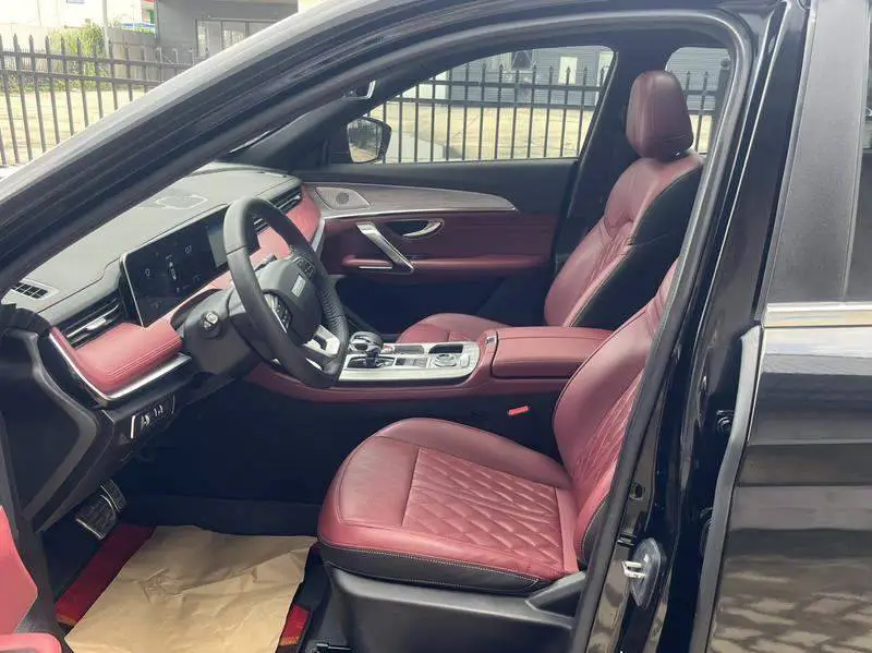 JETOUR X70 PLUS 2023 1.5T DCT Brave PLUS 7-seater photo