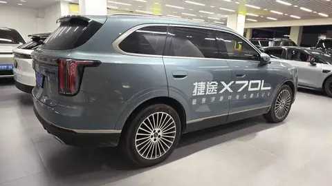 Jetour X70L 2026 2.0TD Automatic Flagship 7-Seater photo